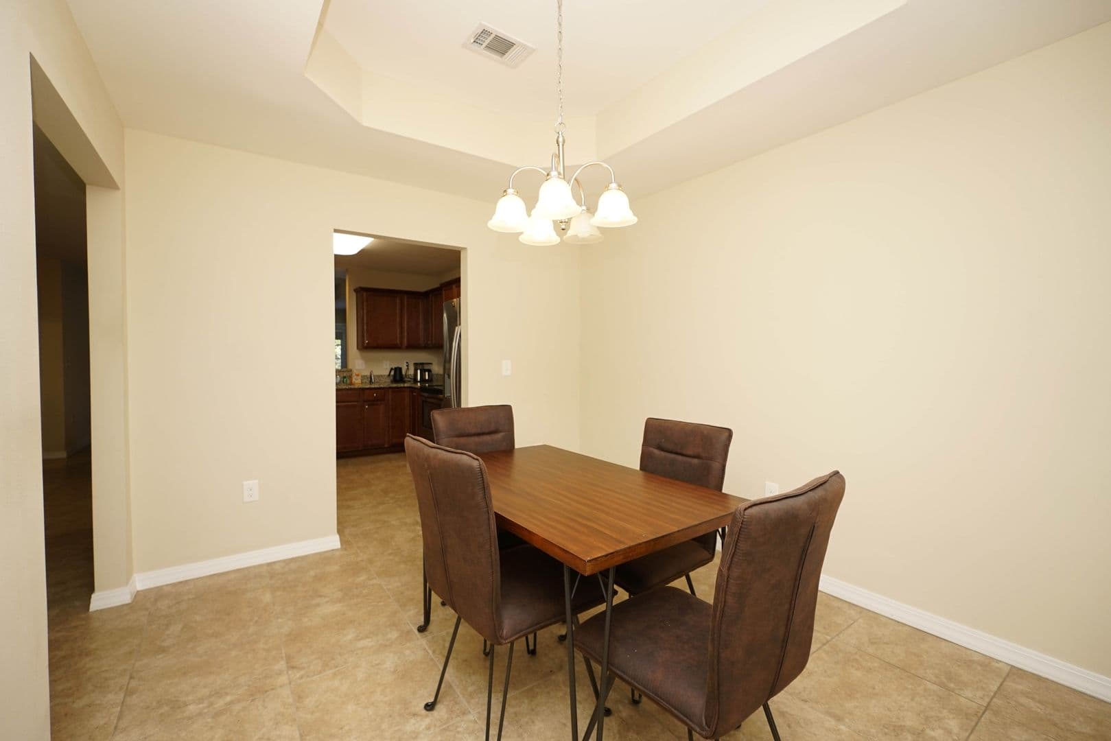 Niceville House: 605 32nd St