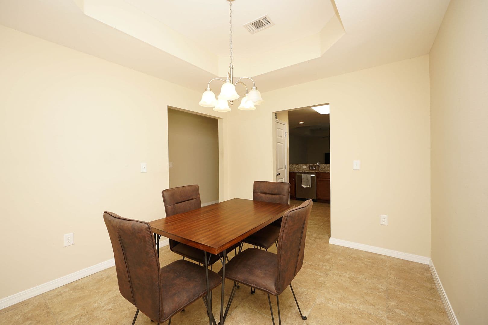 Niceville House: 605 32nd St
