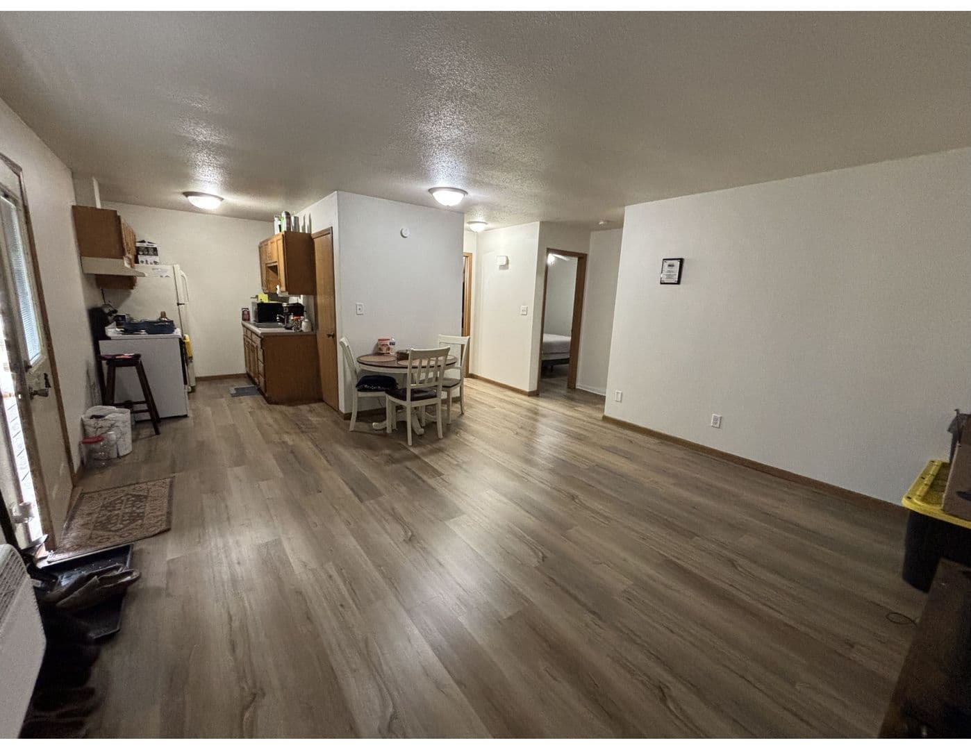 La Crosse Apartment: 1016 Charles St