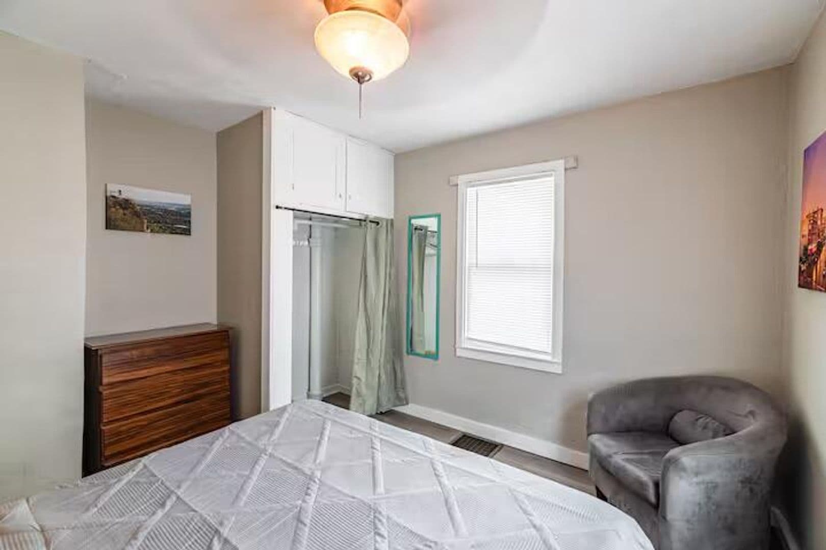 La Crosse House: 621 Farnam St