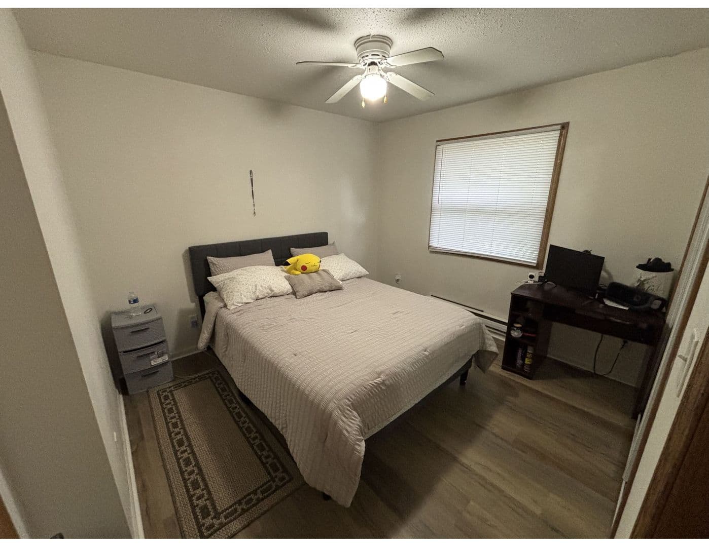 La Crosse Apartment: 1016 Charles St