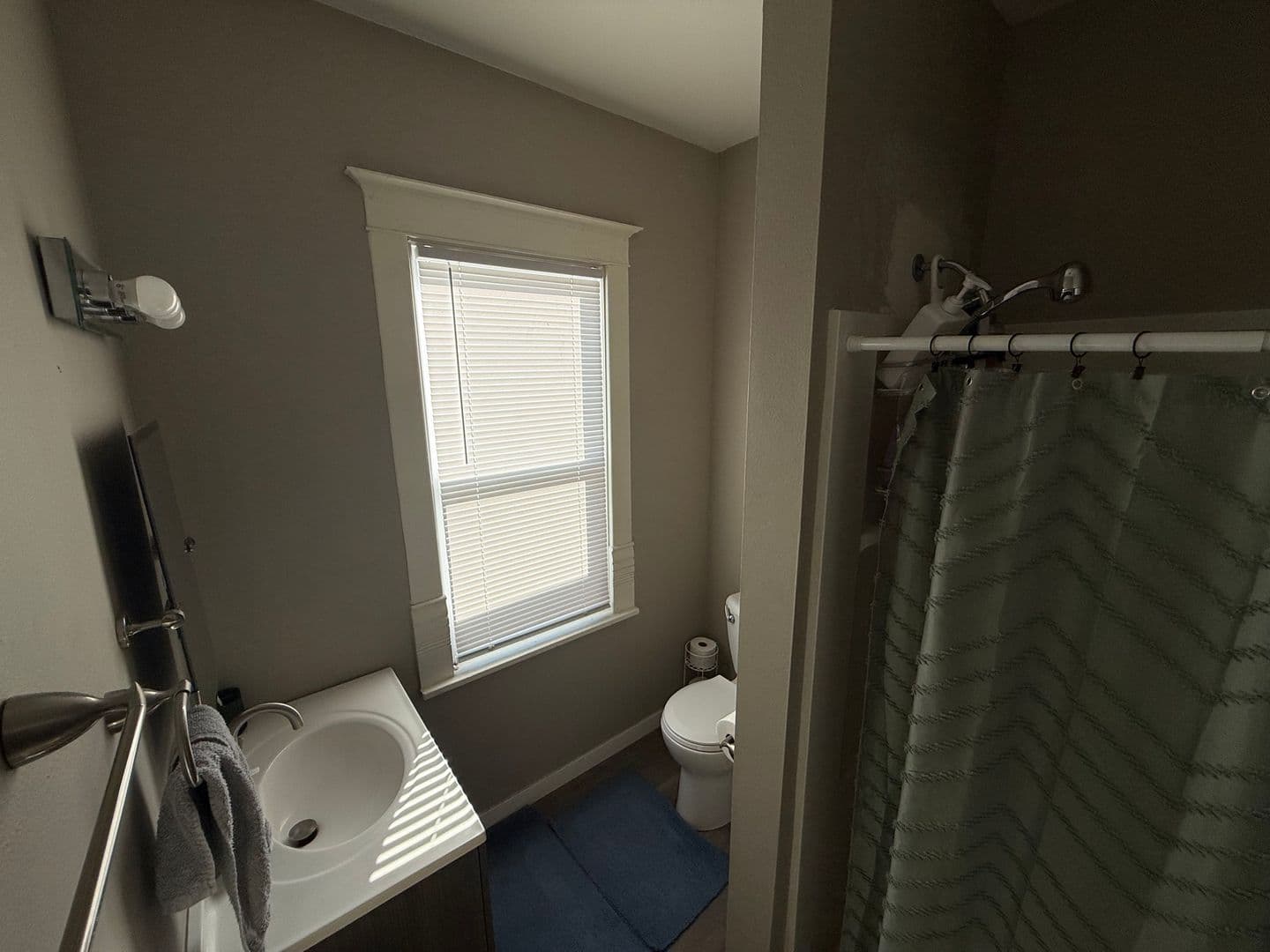 La Crosse Apartment: 1110-1112 9th St S
