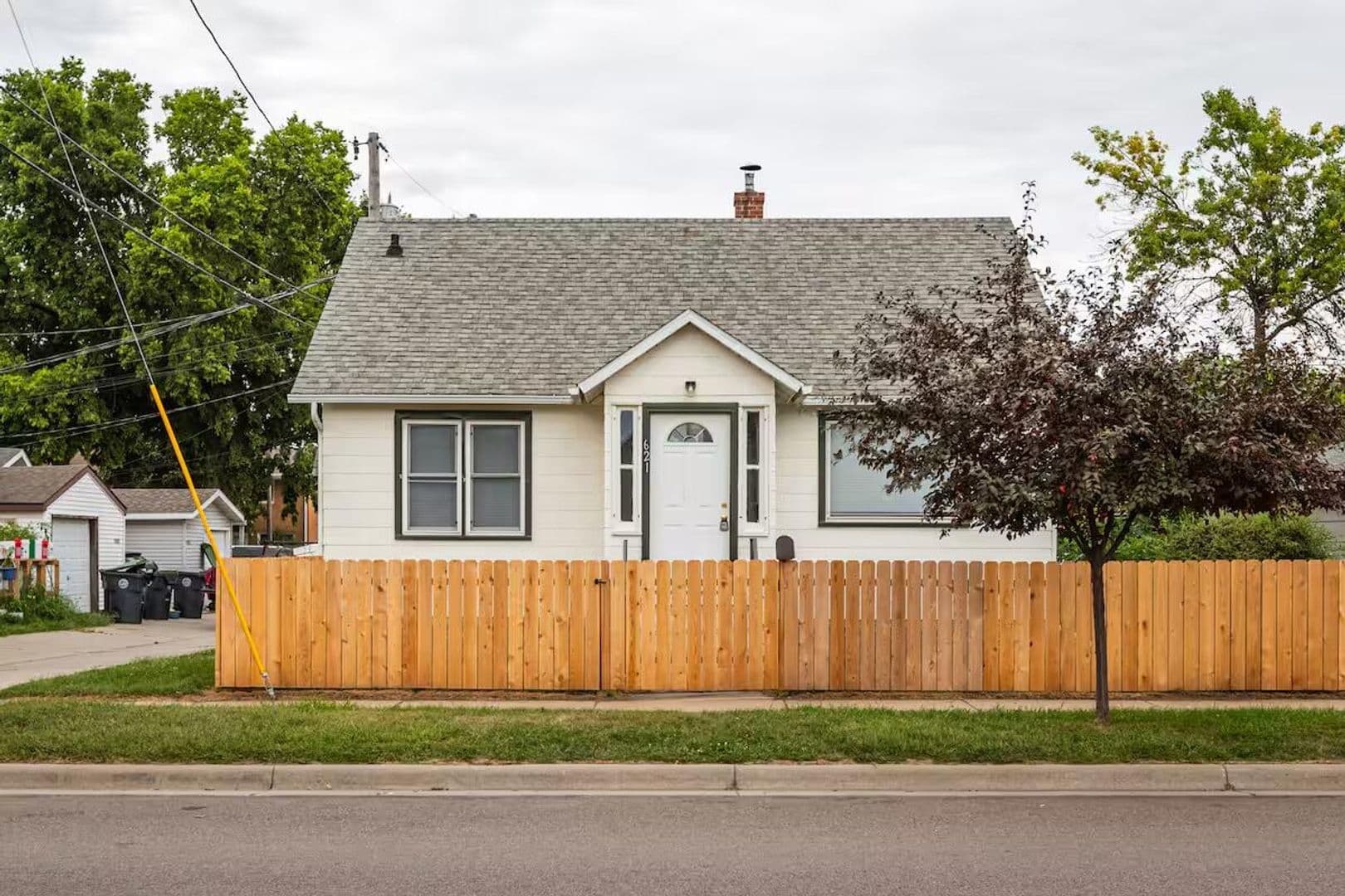 La Crosse House: 621 Farnam St