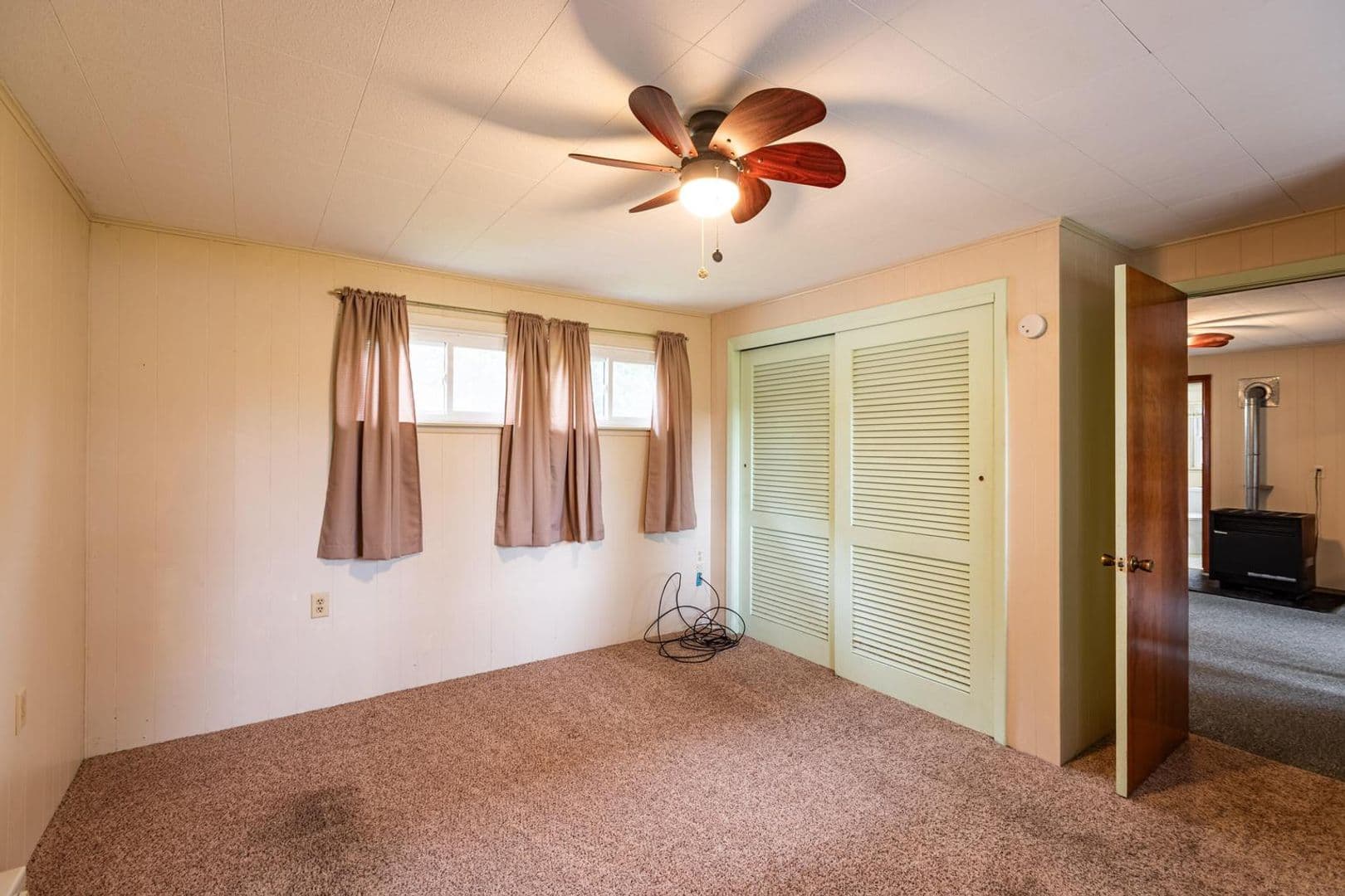 Shelby Apartment: 2778-2880 Hanifl Rd