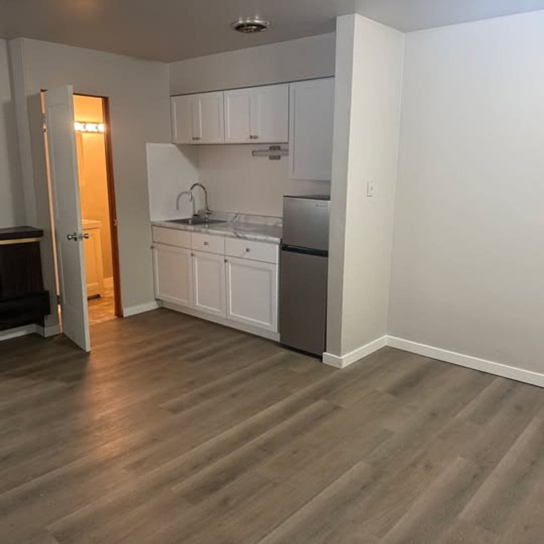 La Crosse Apartment: 1212 4th St S