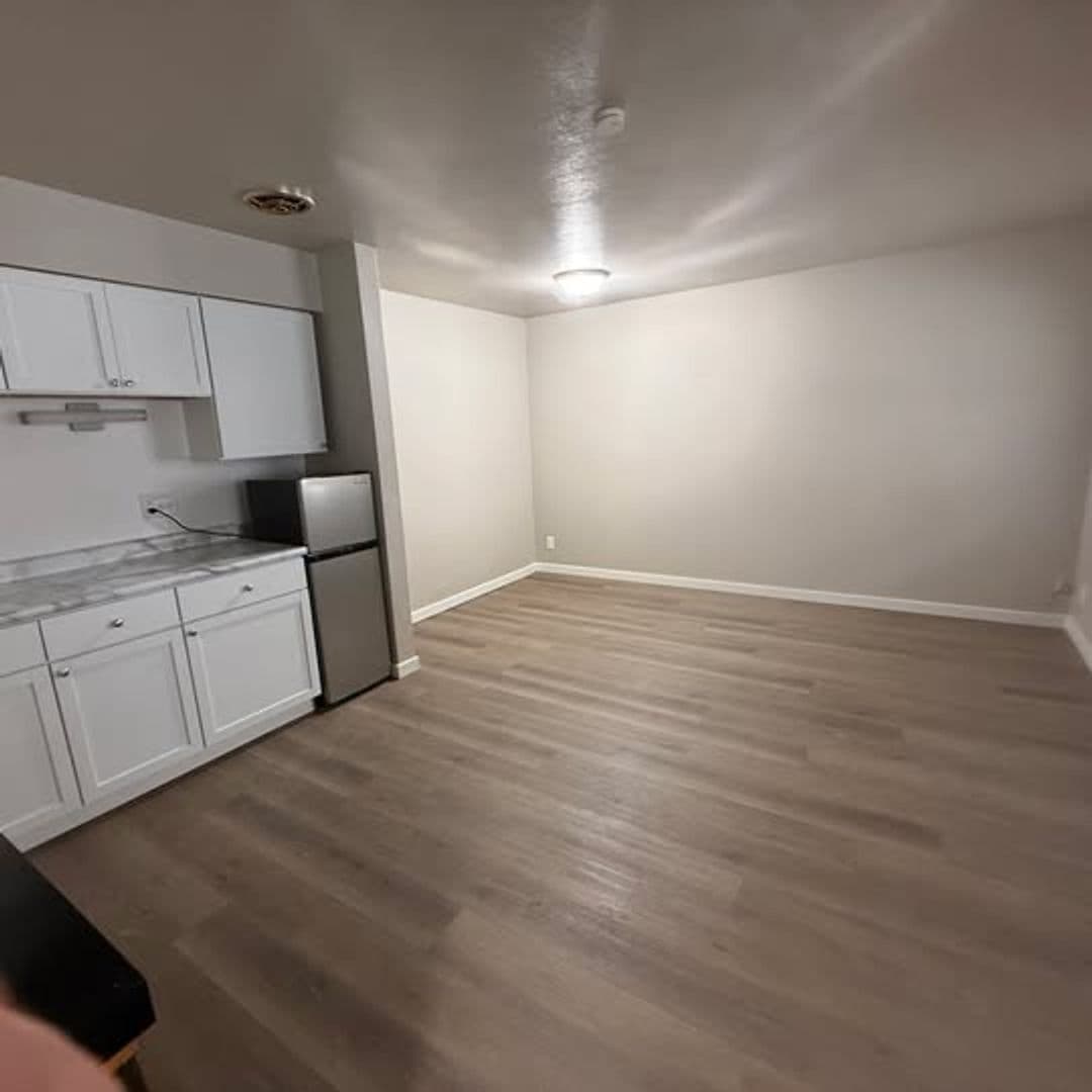 La Crosse Apartment: 1212 4th St S