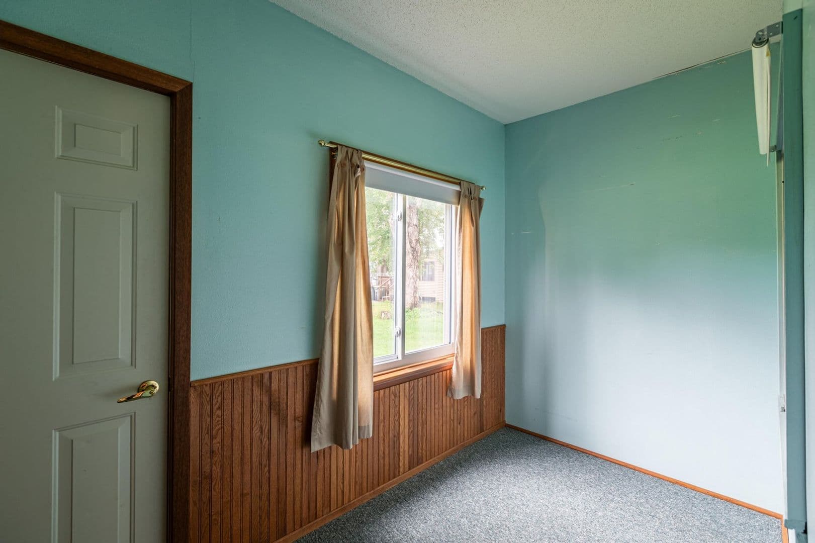 Shelby Apartment: 2778-2880 Hanifl Rd