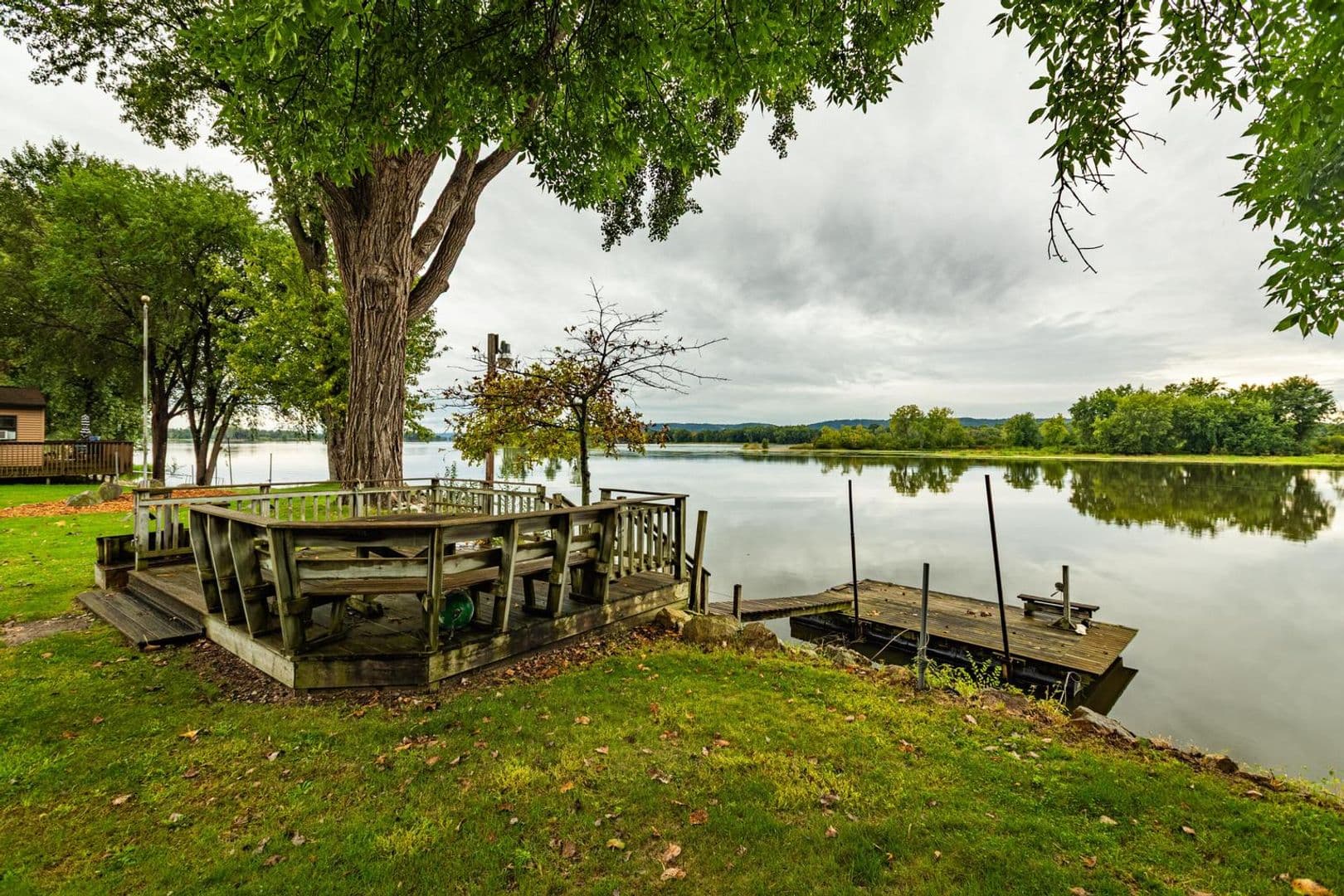 Shelby Apartment: 2778-2880 Hanifl Rd