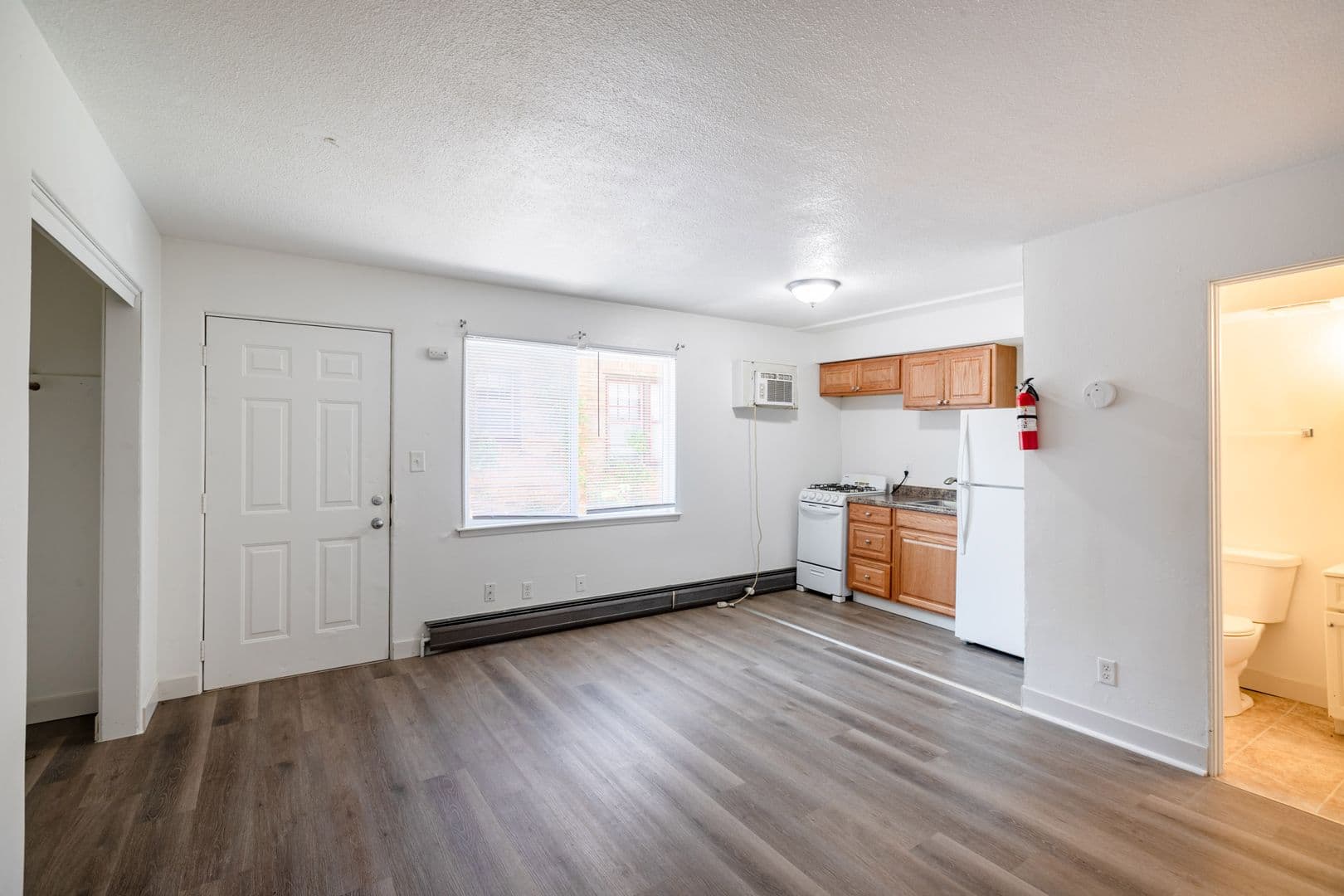 La Crosse Apartment: 135 8th St S