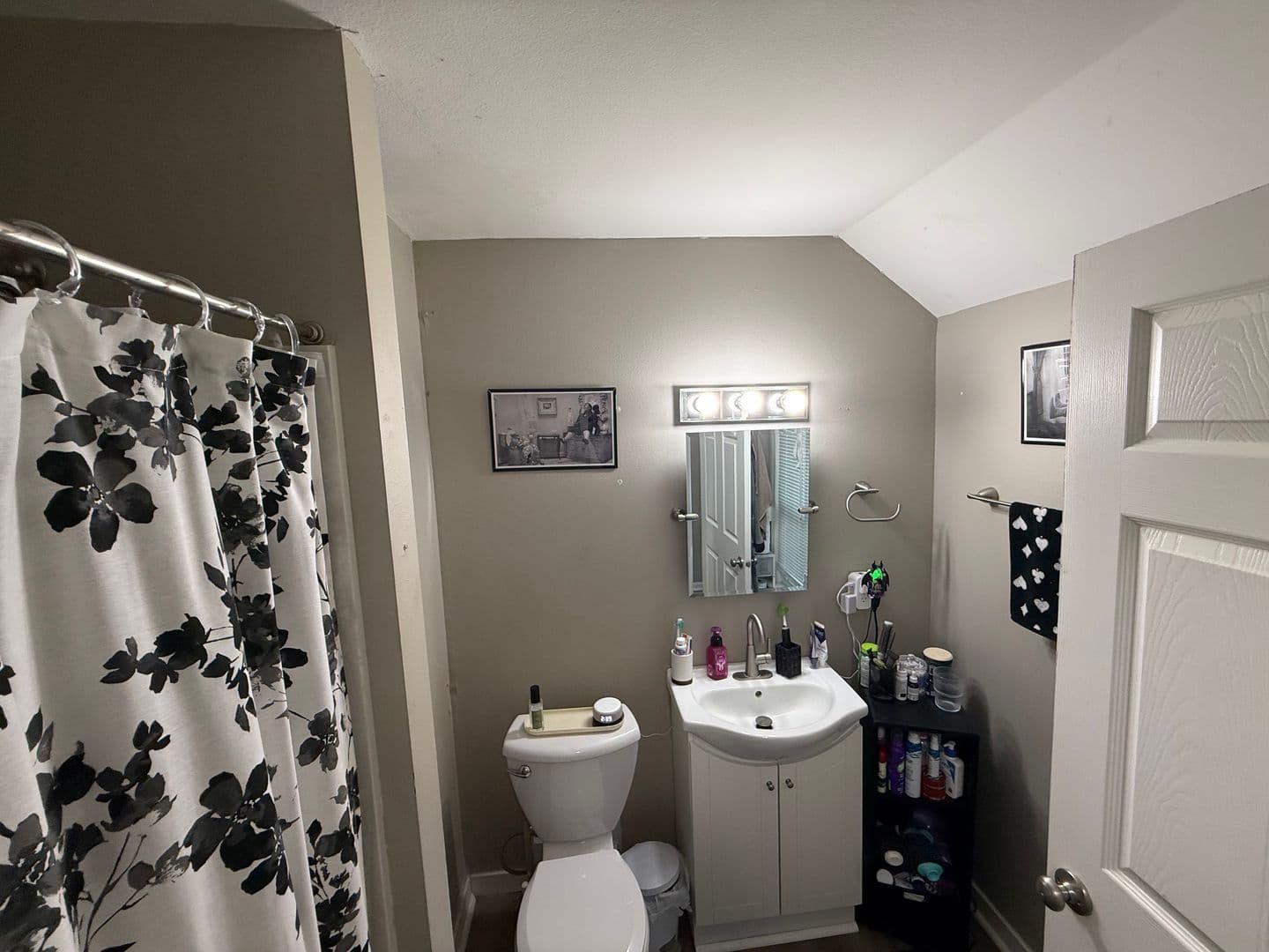 La Crosse Apartment: 1110-1112 9th St S