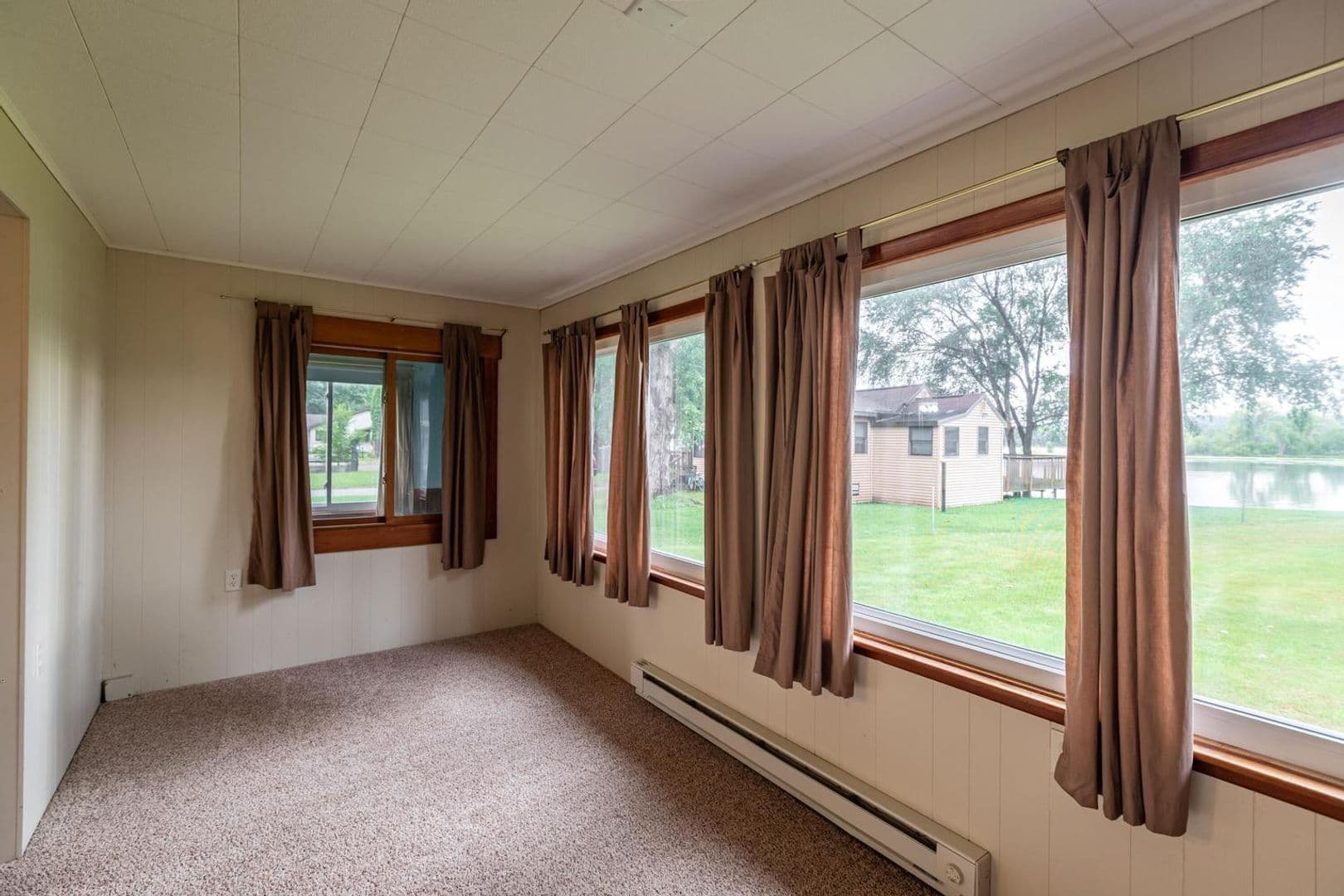 Shelby Apartment: 2778-2880 Hanifl Rd