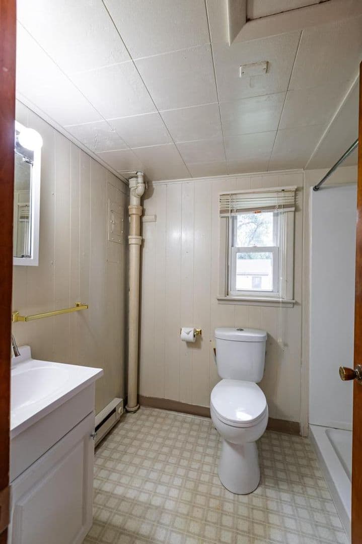 Shelby Apartment: 2778-2880 Hanifl Rd
