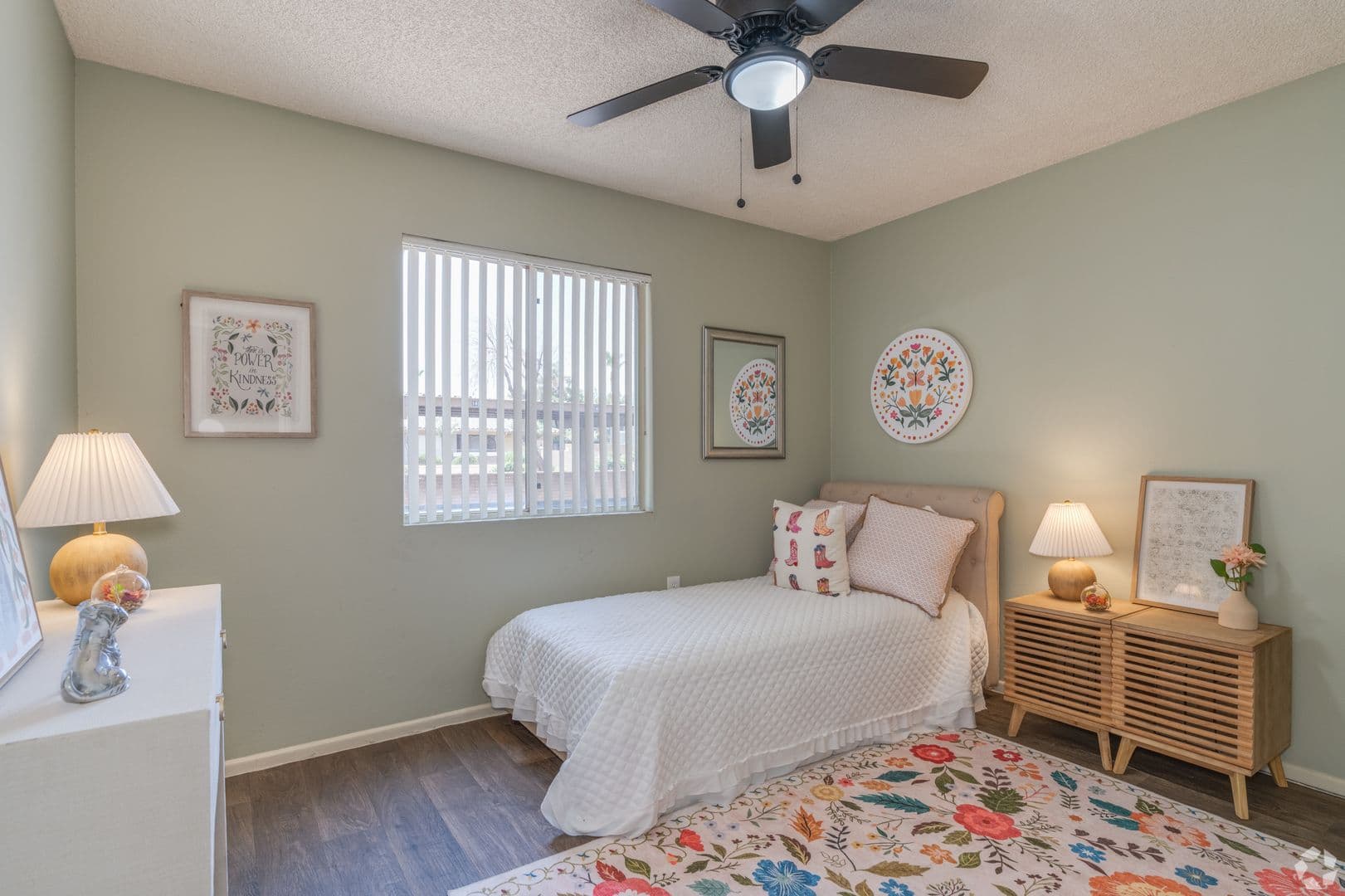 Goodyear Apartment: 1701 N Palo Verde Drive