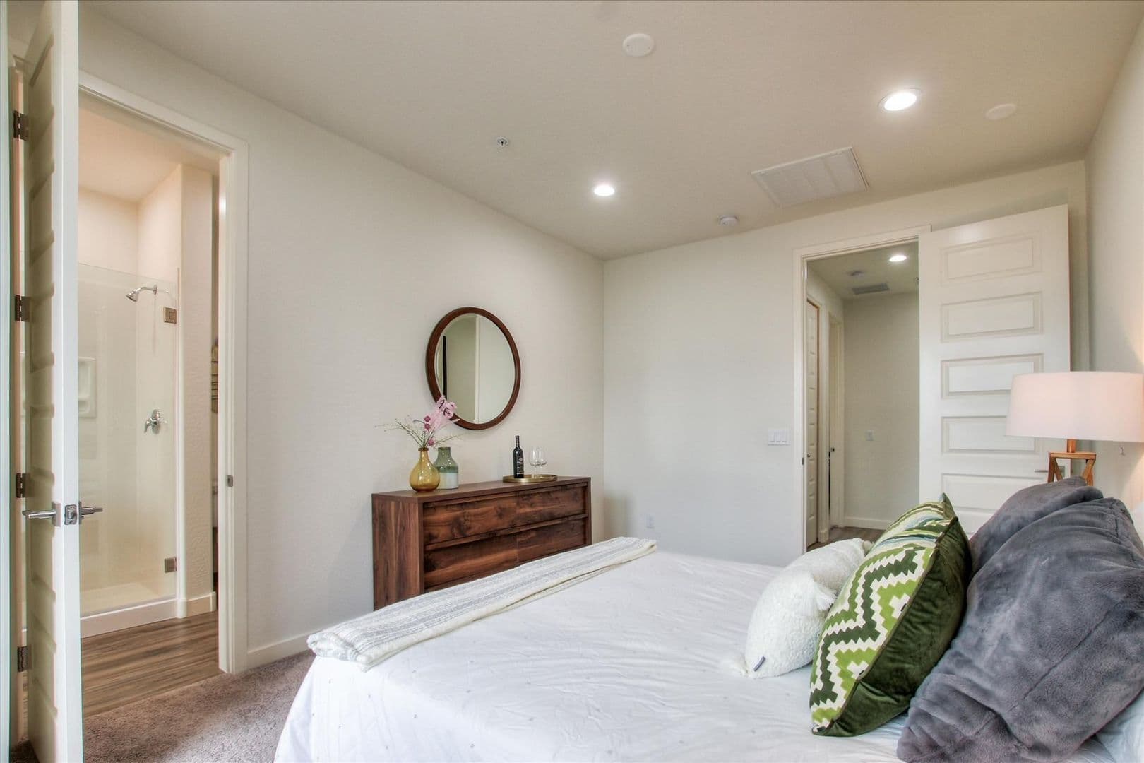 Phoenix Apartment: 818 E Roosevelt St