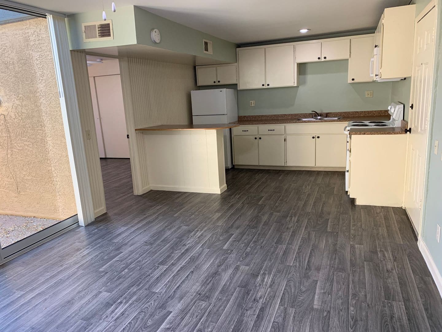 Goodyear Apartment: 1322 N LaJolla Blvd