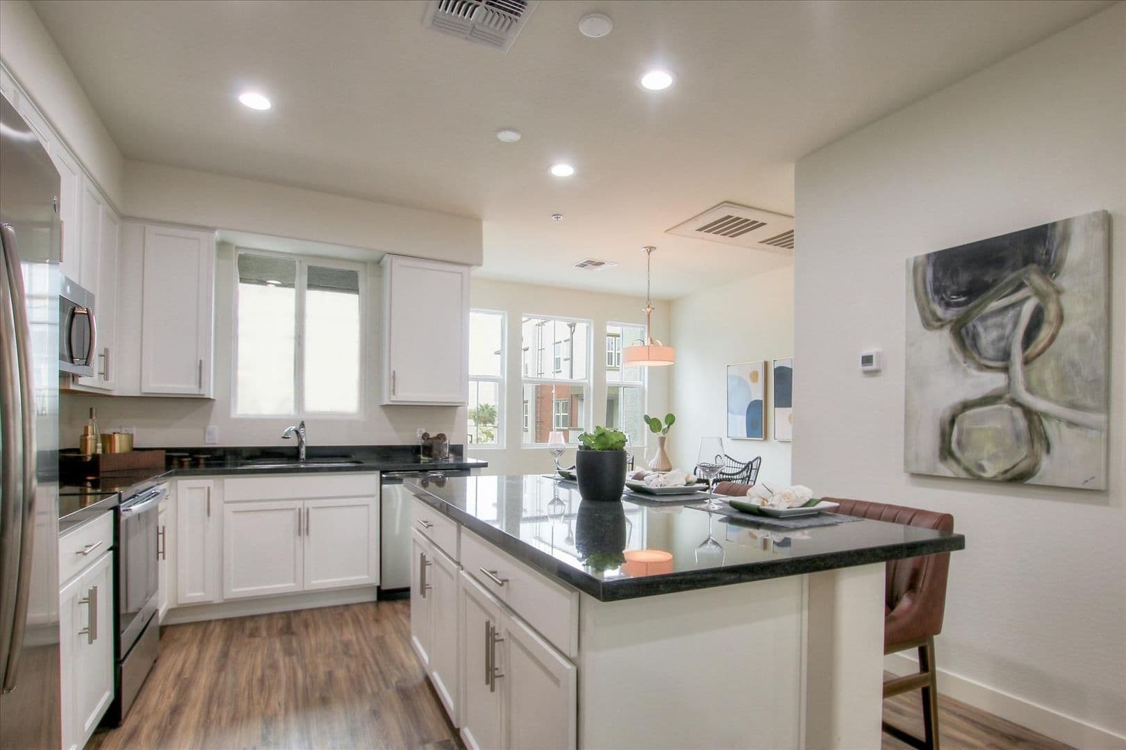 Phoenix Apartment: 818 E Roosevelt St