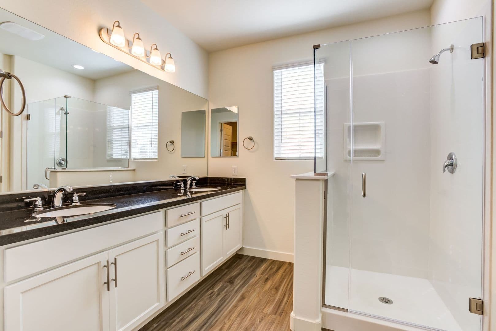 Phoenix Apartment: 818 E Roosevelt St