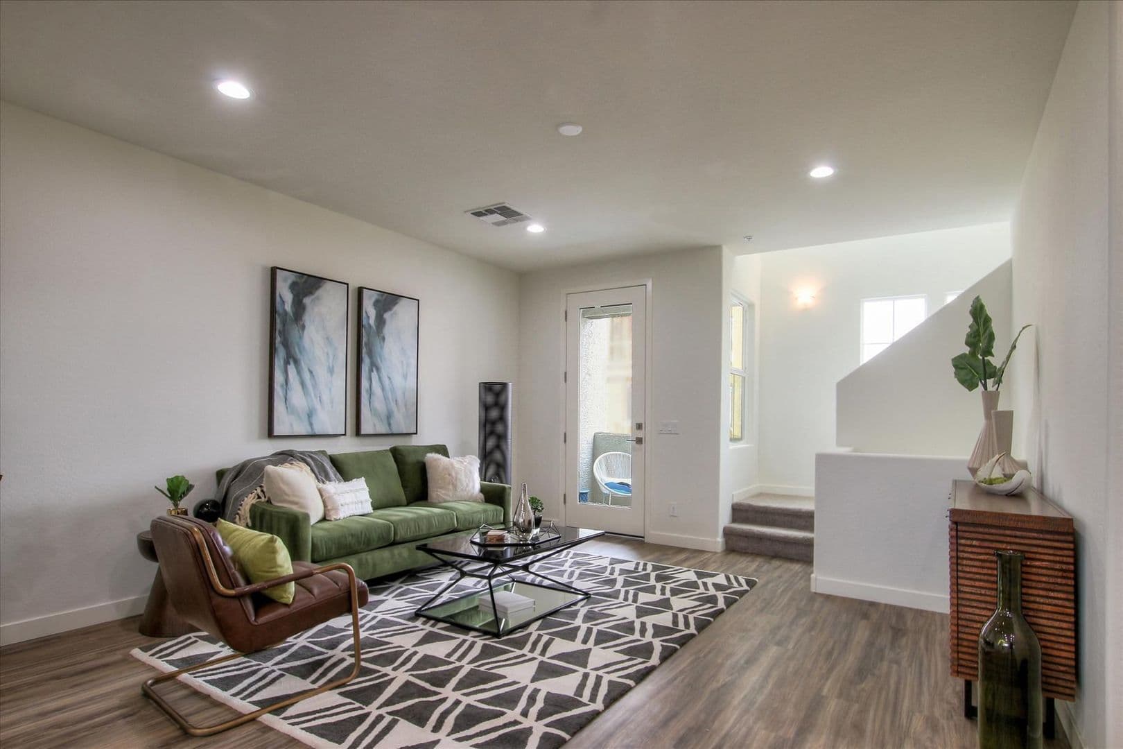 Phoenix Apartment: 818 E Roosevelt St