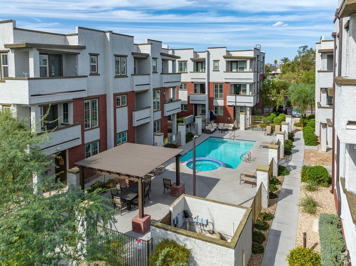 Phoenix Apartment: 818 E Roosevelt St