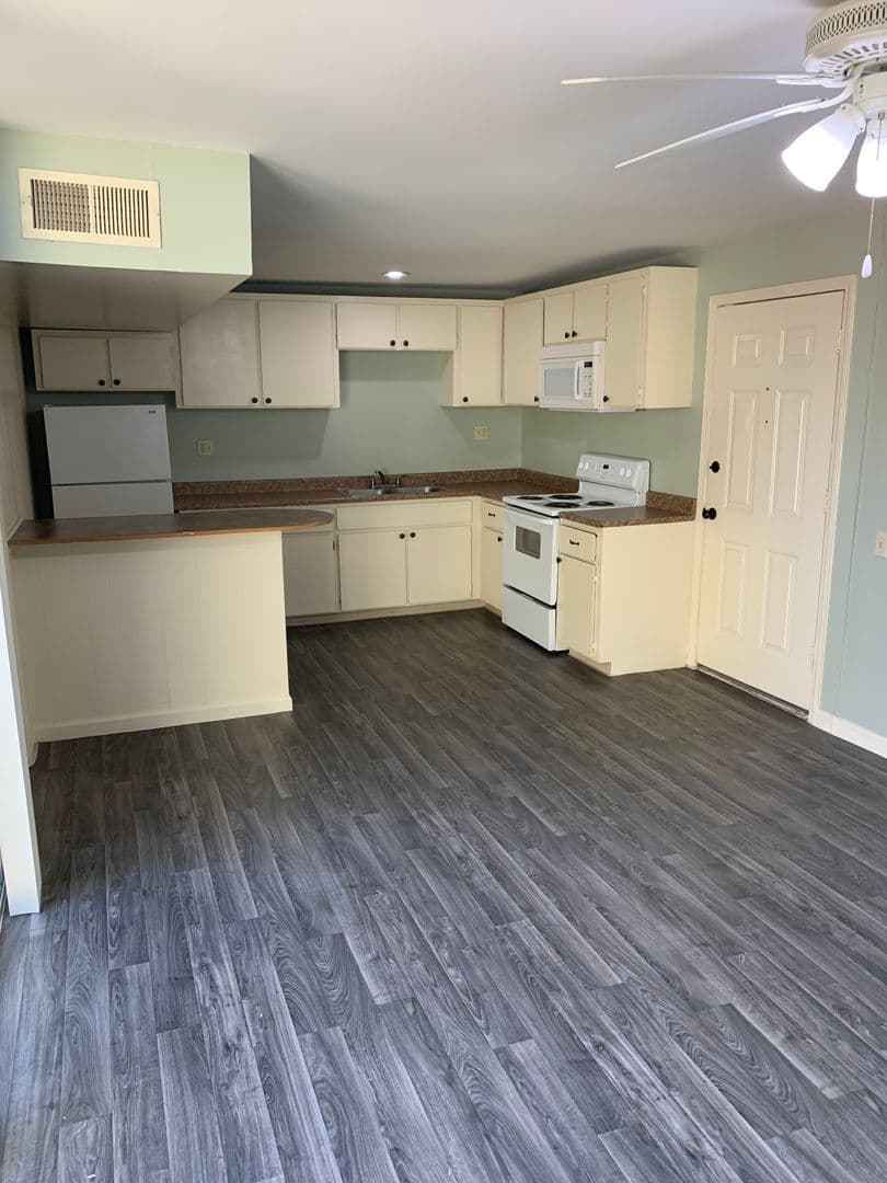 Goodyear Apartment: 1322 N LaJolla Blvd