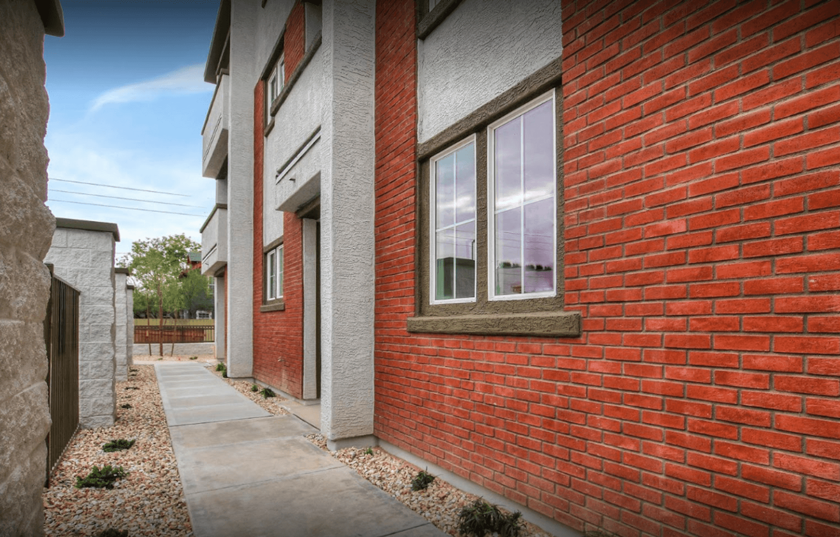 Phoenix Apartment: 818 E Roosevelt St