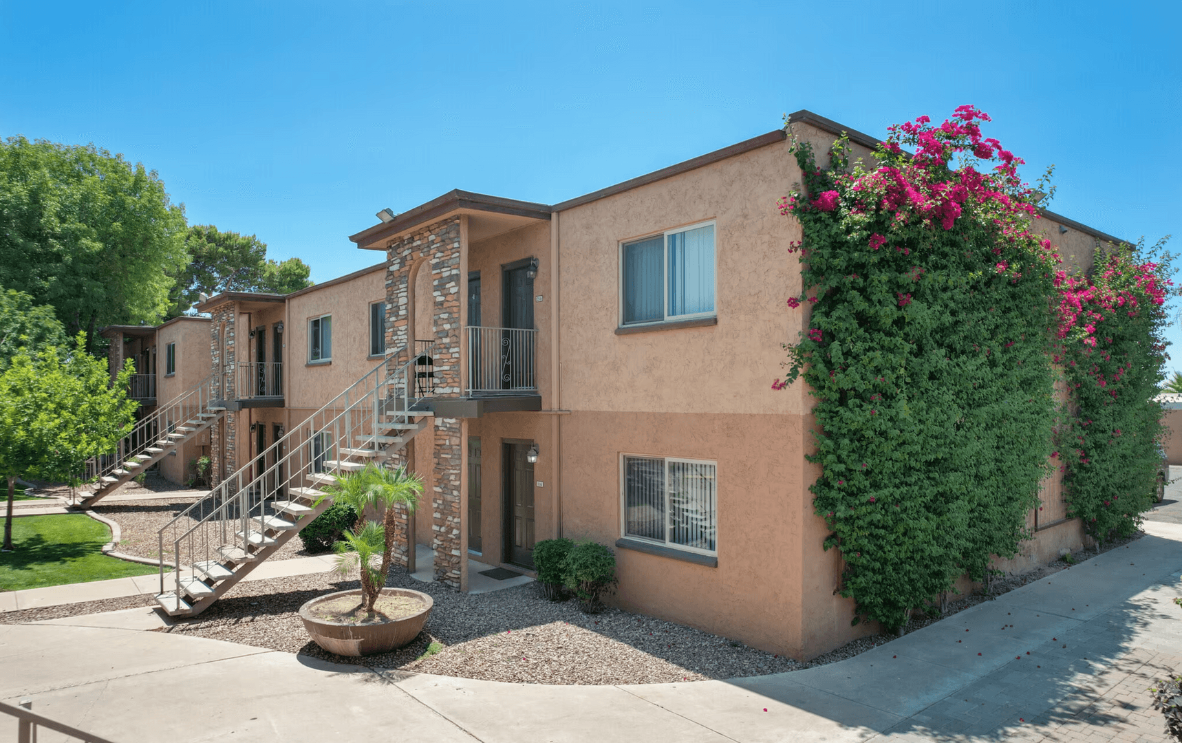 Mesa Apartment: 650 South Country Club Drive