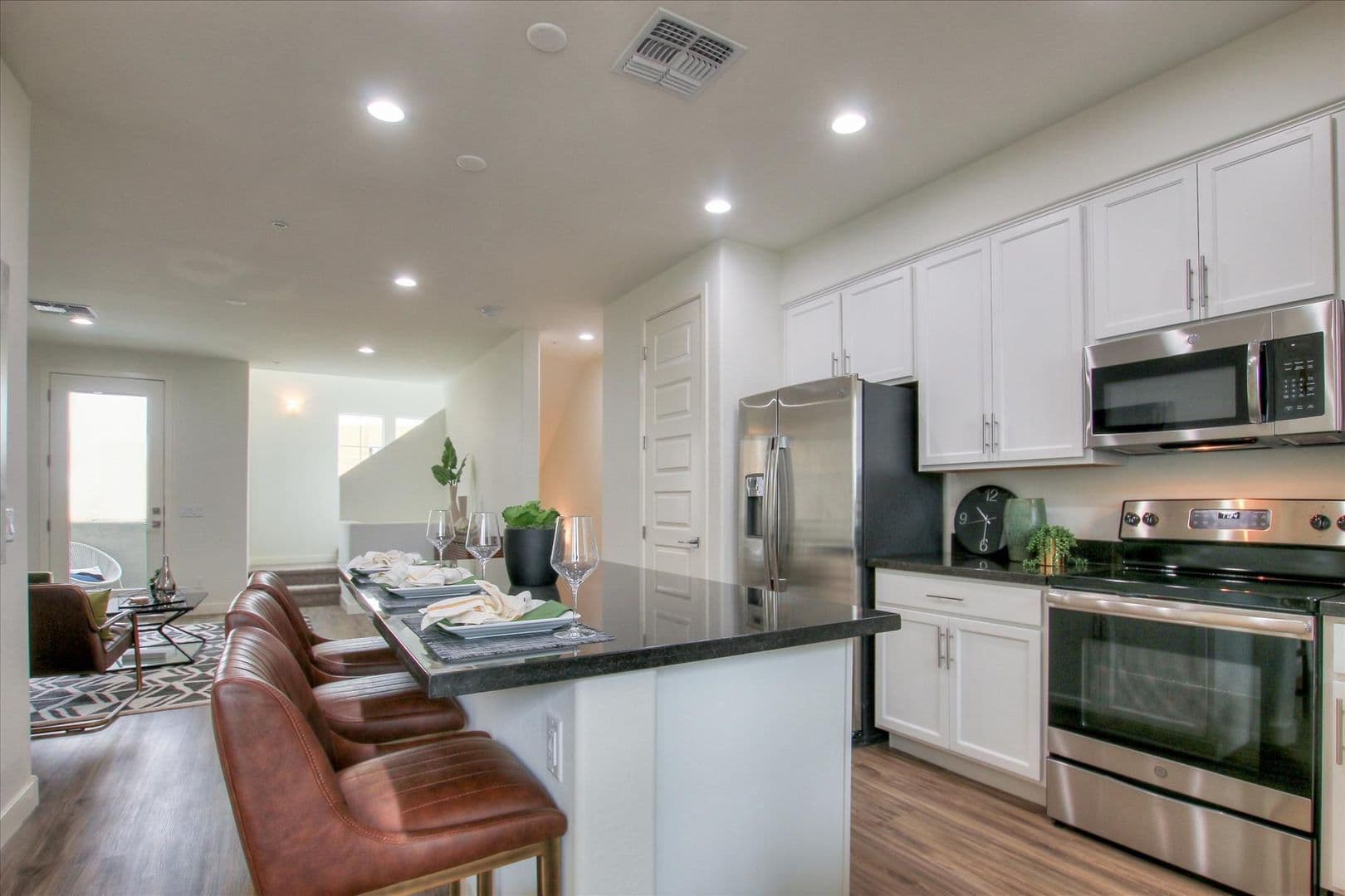 Phoenix Apartment: 818 E Roosevelt St
