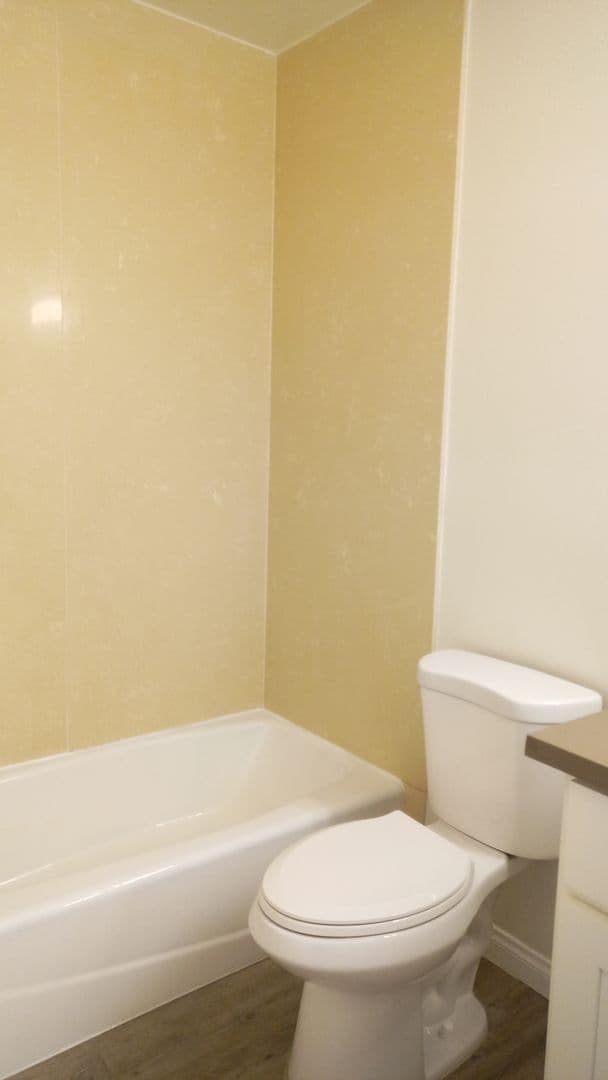 La Puente Apartment: 15400 Francisquito Ave.