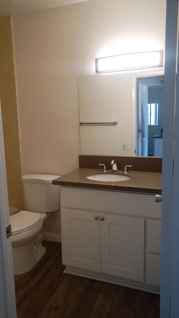 La Puente Apartment: 15400 Francisquito Ave.