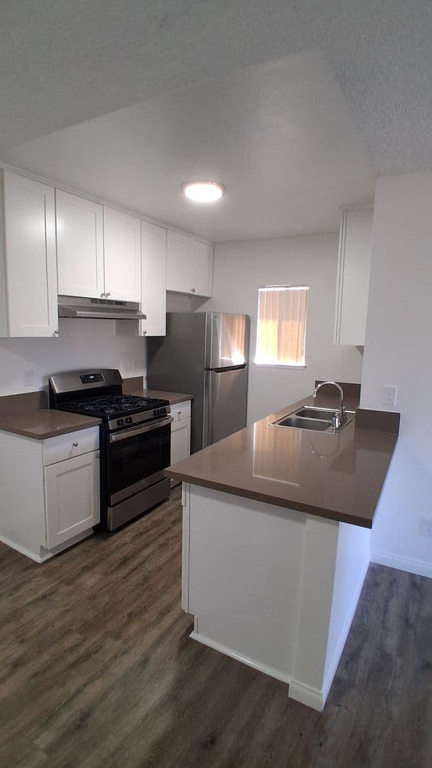 La Puente Apartment: 15400 Francisquito Ave.