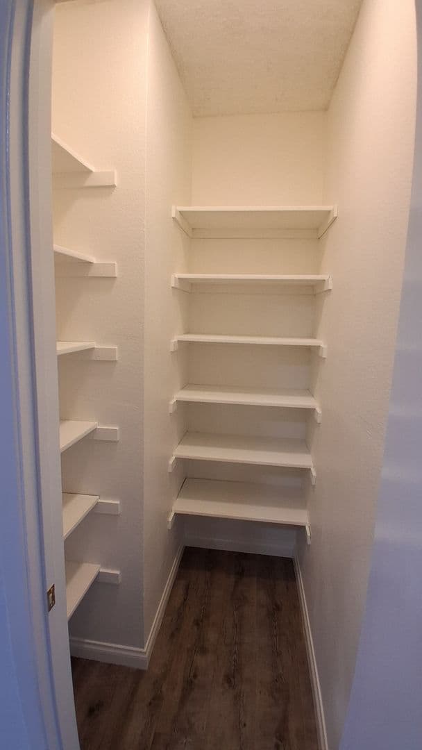 La Puente Apartment: 15400 Francisquito Ave.