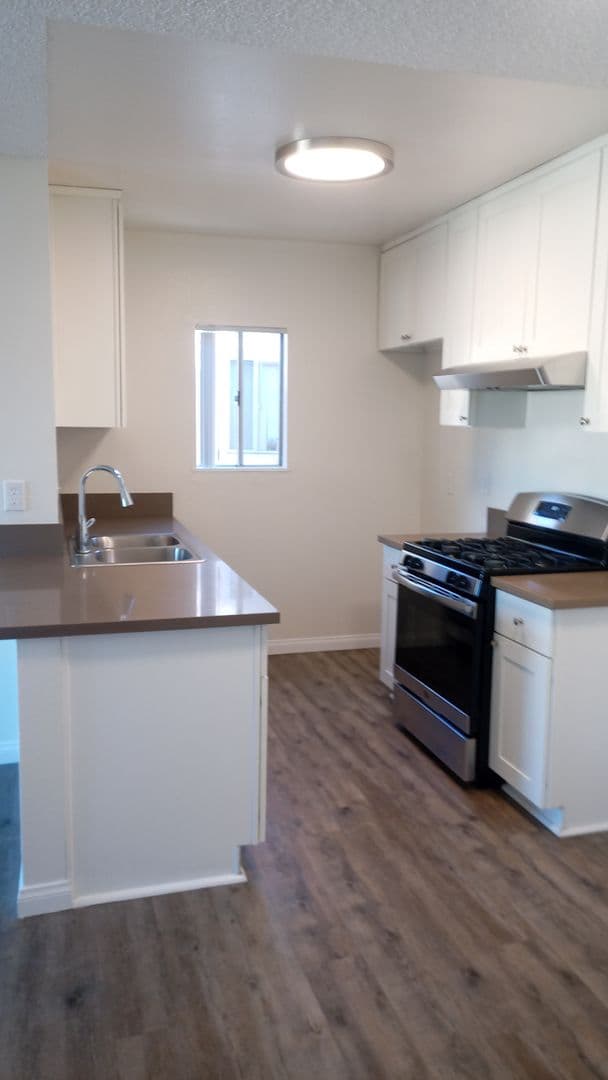 La Puente Apartment: 15400 Francisquito Ave.