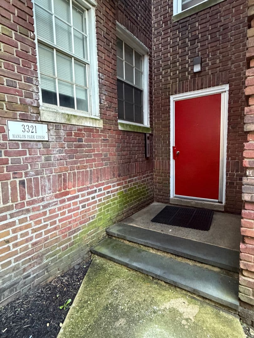 Baltimore Condo: 3321 Liberty Heights Ave #203, Baltimore, MD 21215