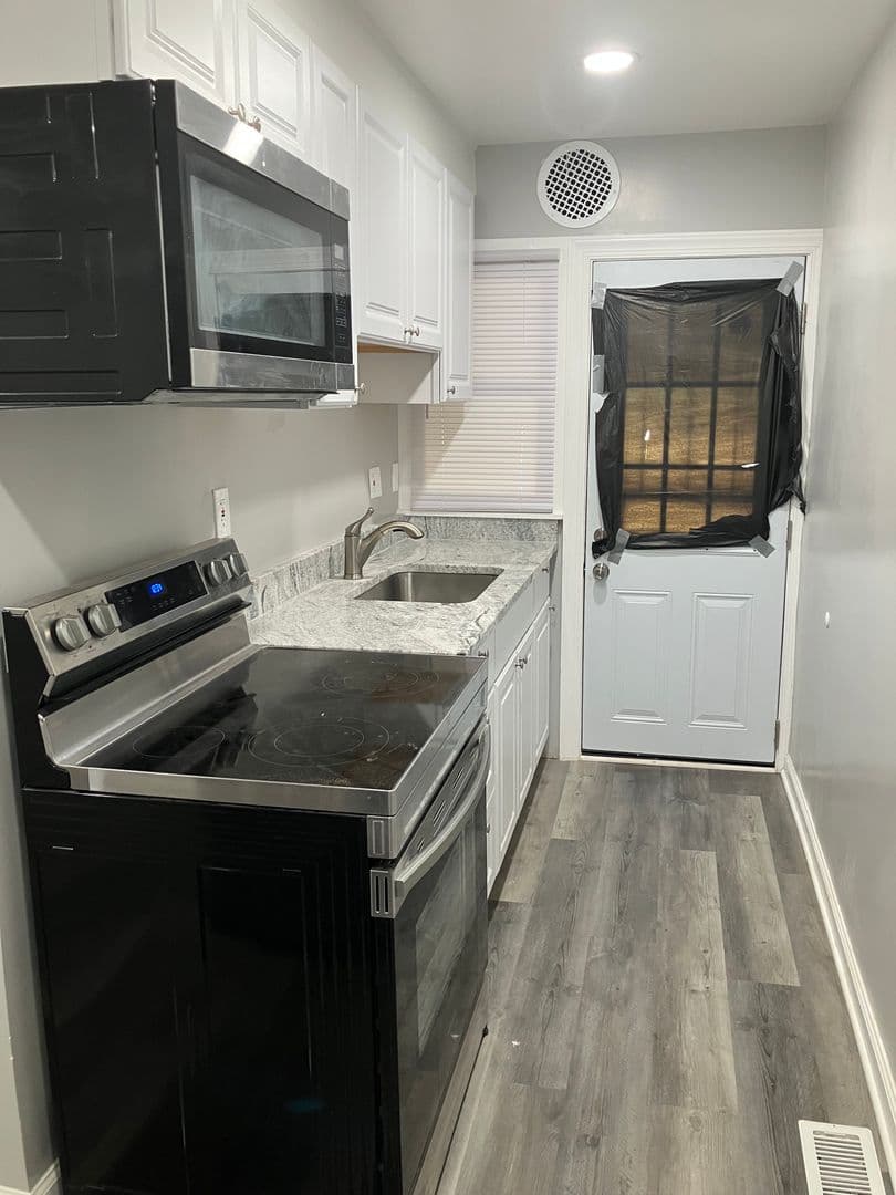 Baltimore House: 5049 Chalgrove Ave