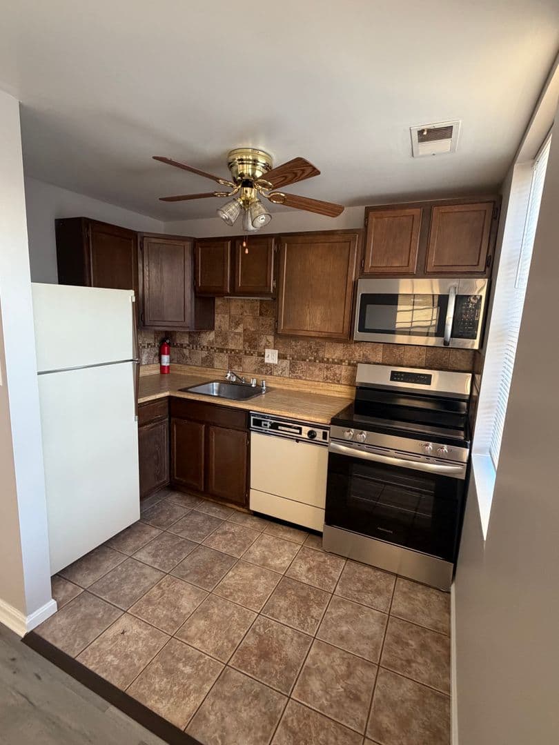 Baltimore Condo: 3321 Liberty Heights Ave #203, Baltimore, MD 21215
