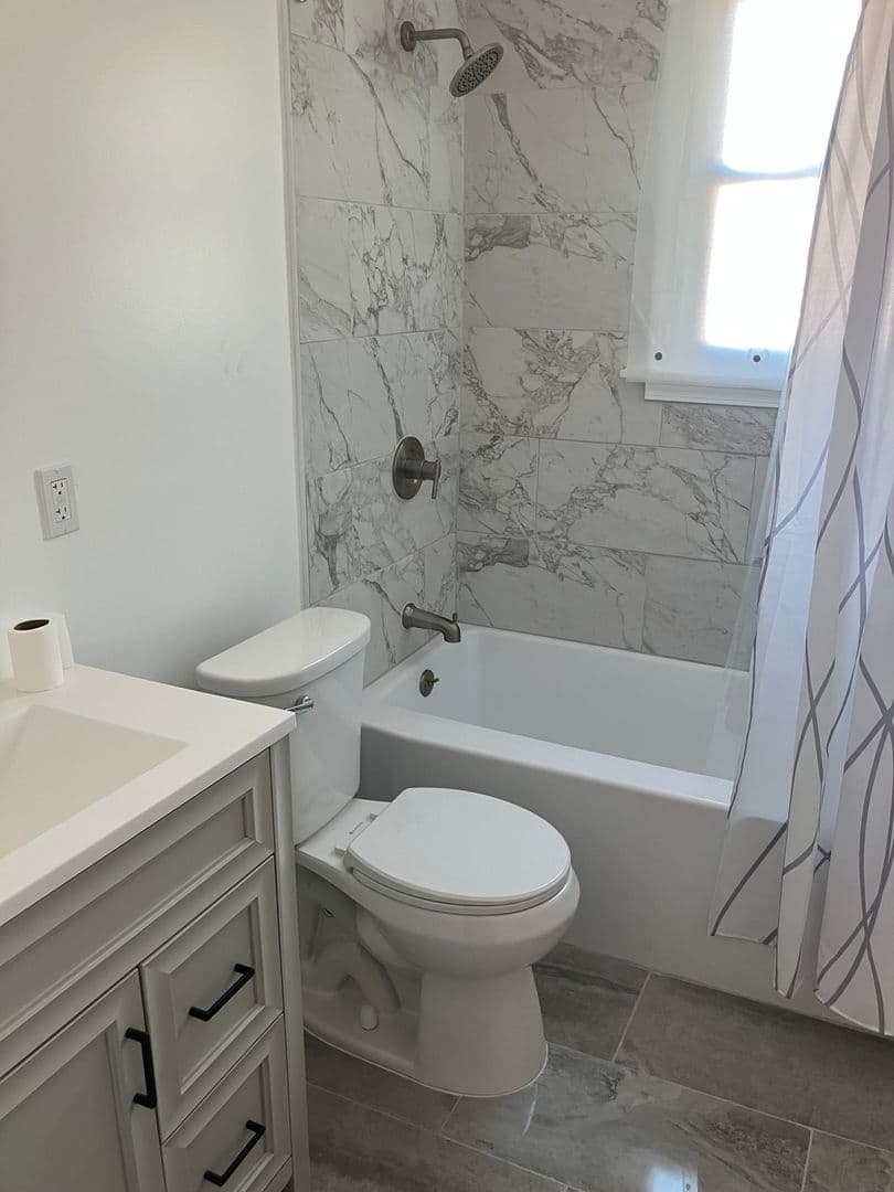 Baltimore House: 5049 Chalgrove Ave