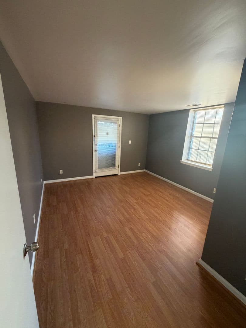 Baltimore Condo: 3321 Liberty Heights Ave #203, Baltimore, MD 21215