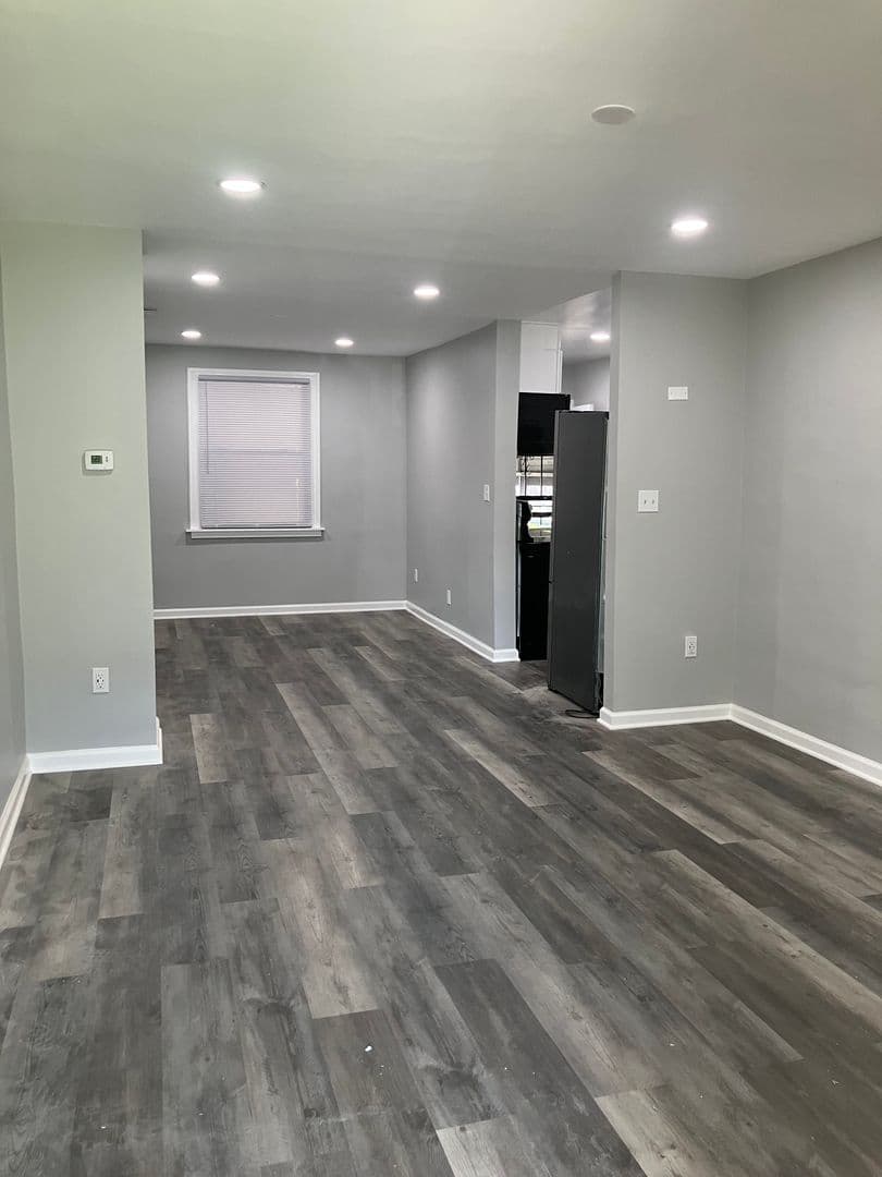 Baltimore House: 5049 Chalgrove Ave