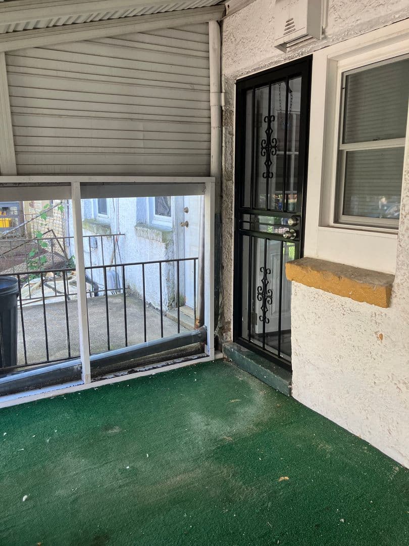 Baltimore House: 5049 Chalgrove Ave