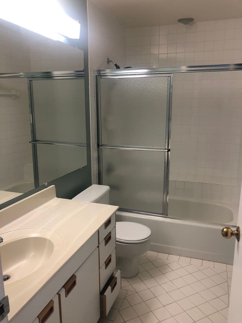 Baltimore Condo: 6933 Clearwind Ct