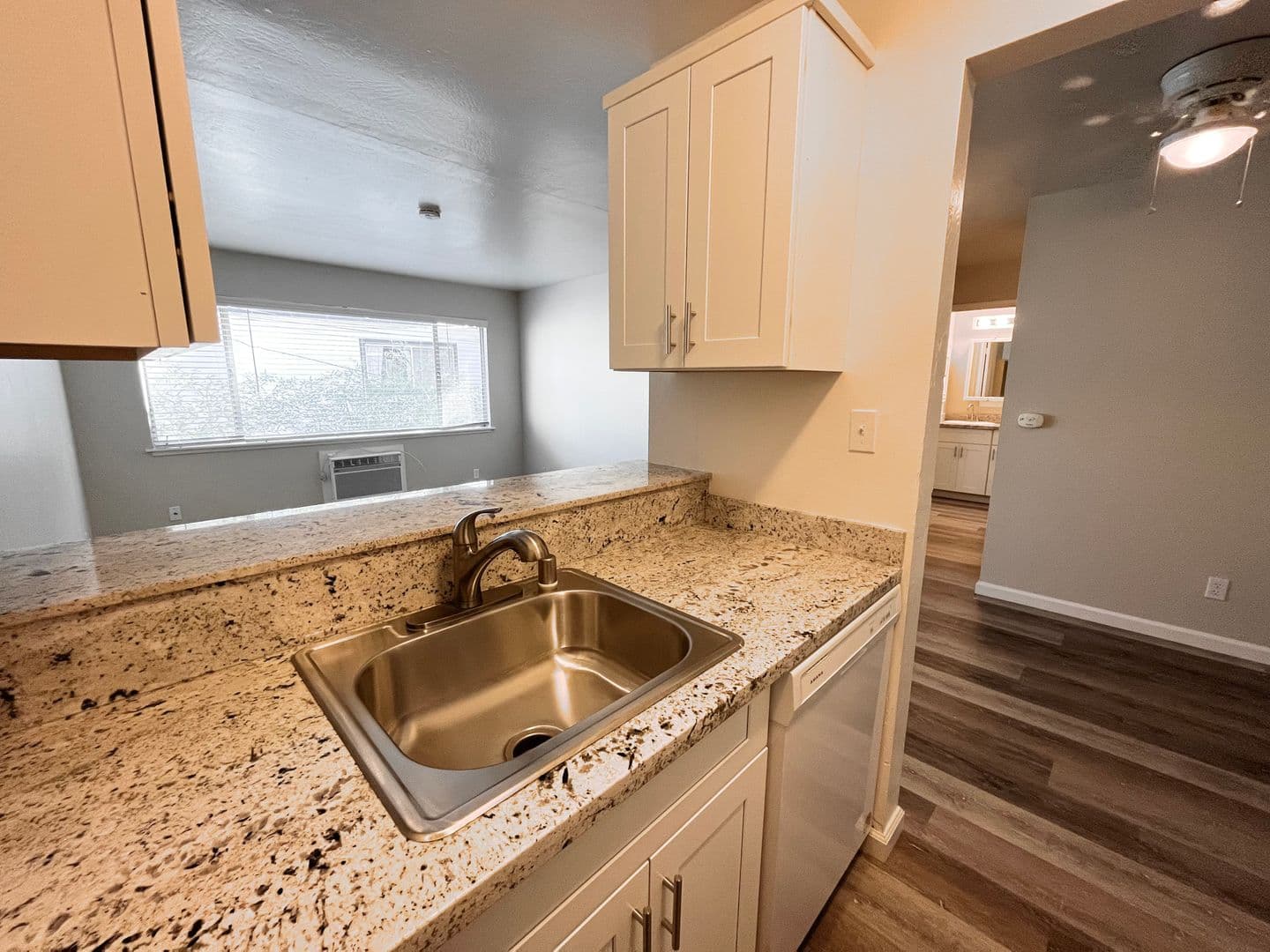 Sacramento Apartment: 1823 H Street