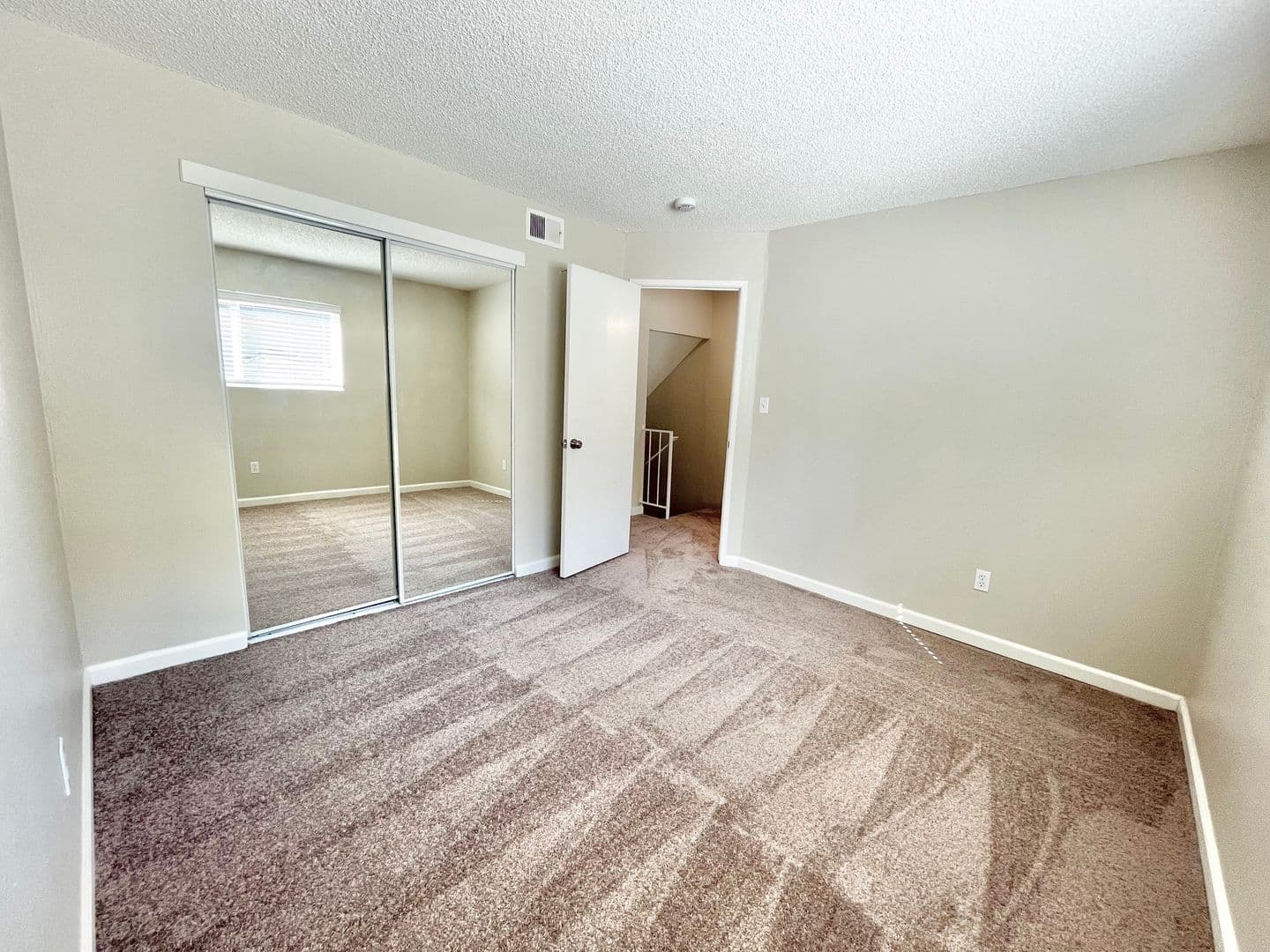 Sacramento Apartment: 2326 V Street