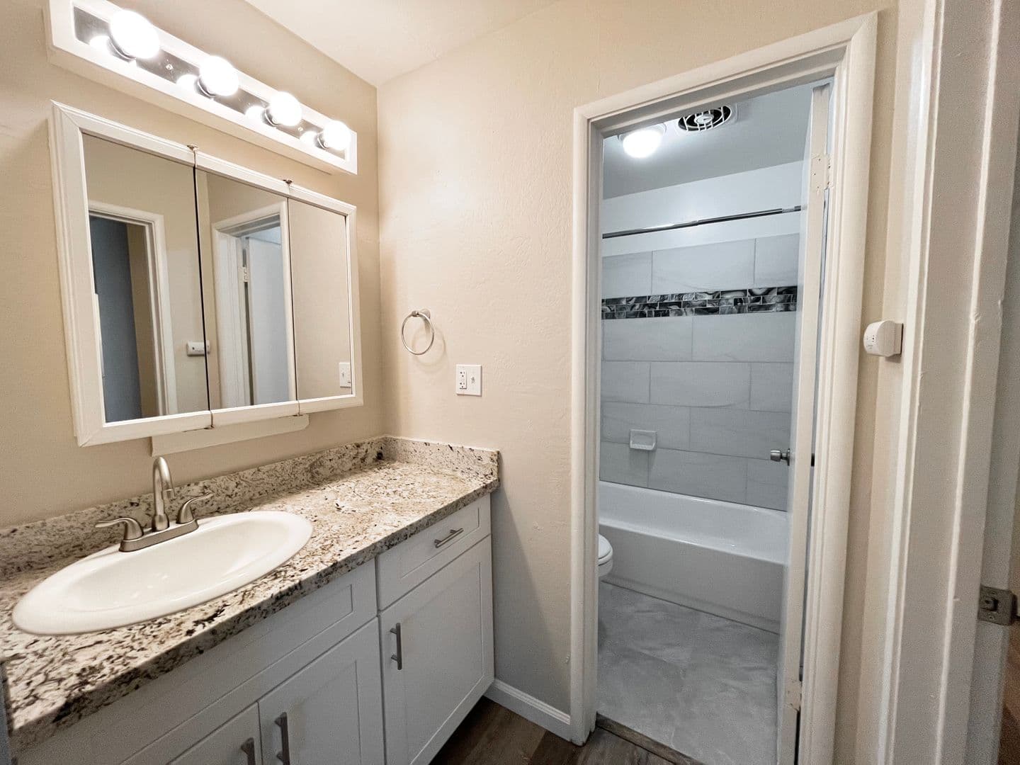 Sacramento Apartment: 1823 H Street