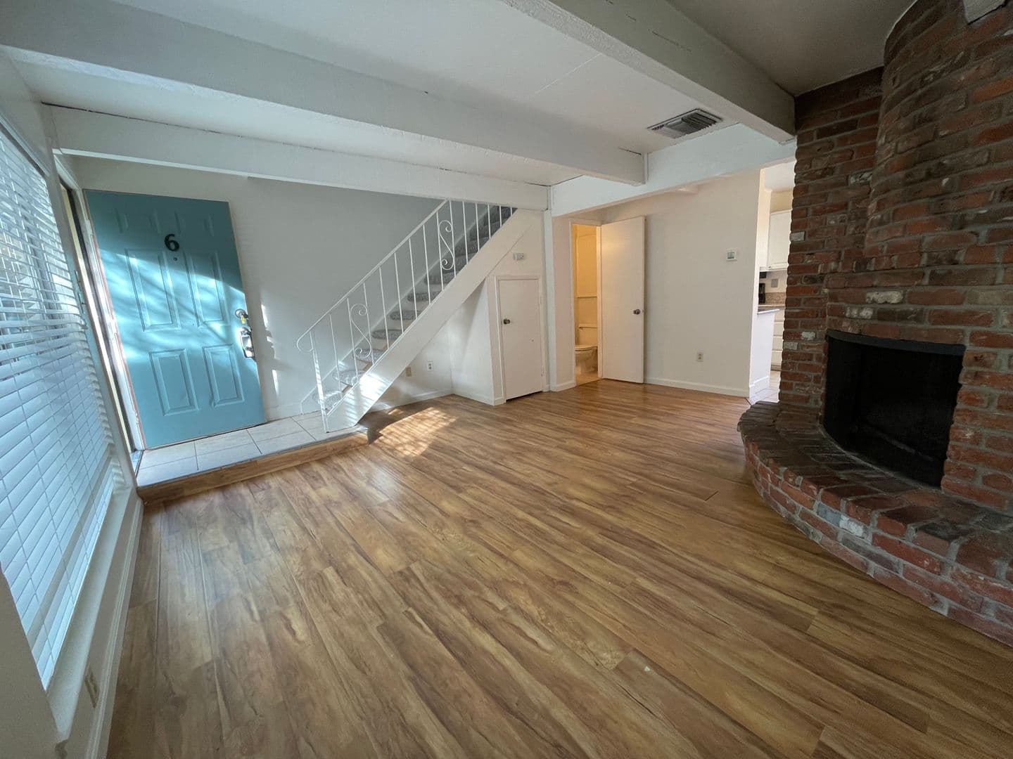 Sacramento Apartment: 2708-10 C Street