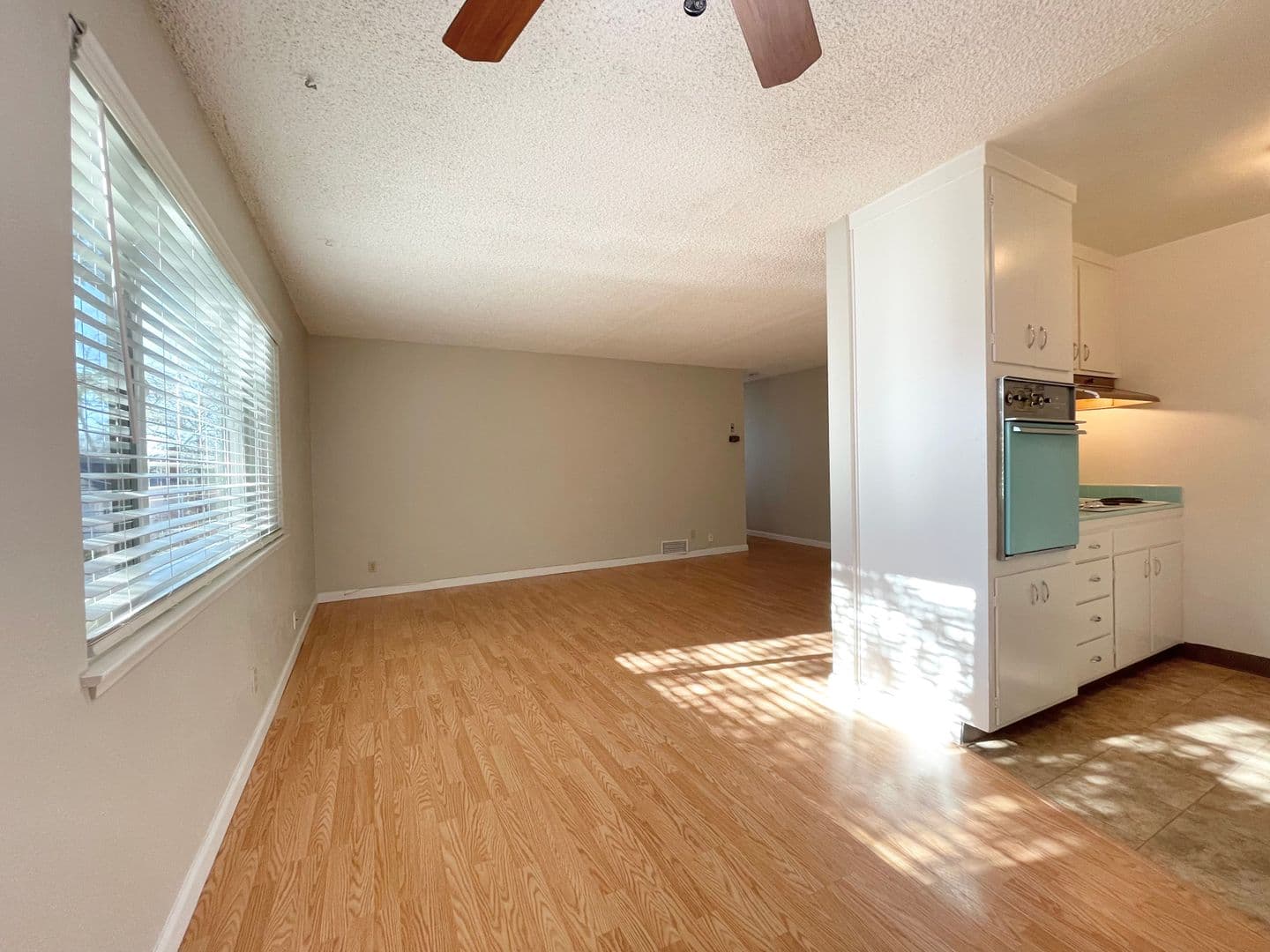 Sacramento Apartment: 1100 39th Street