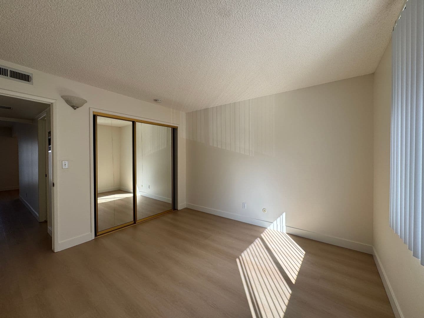 Sacramento Apartment: 541-551 Morse Avenue