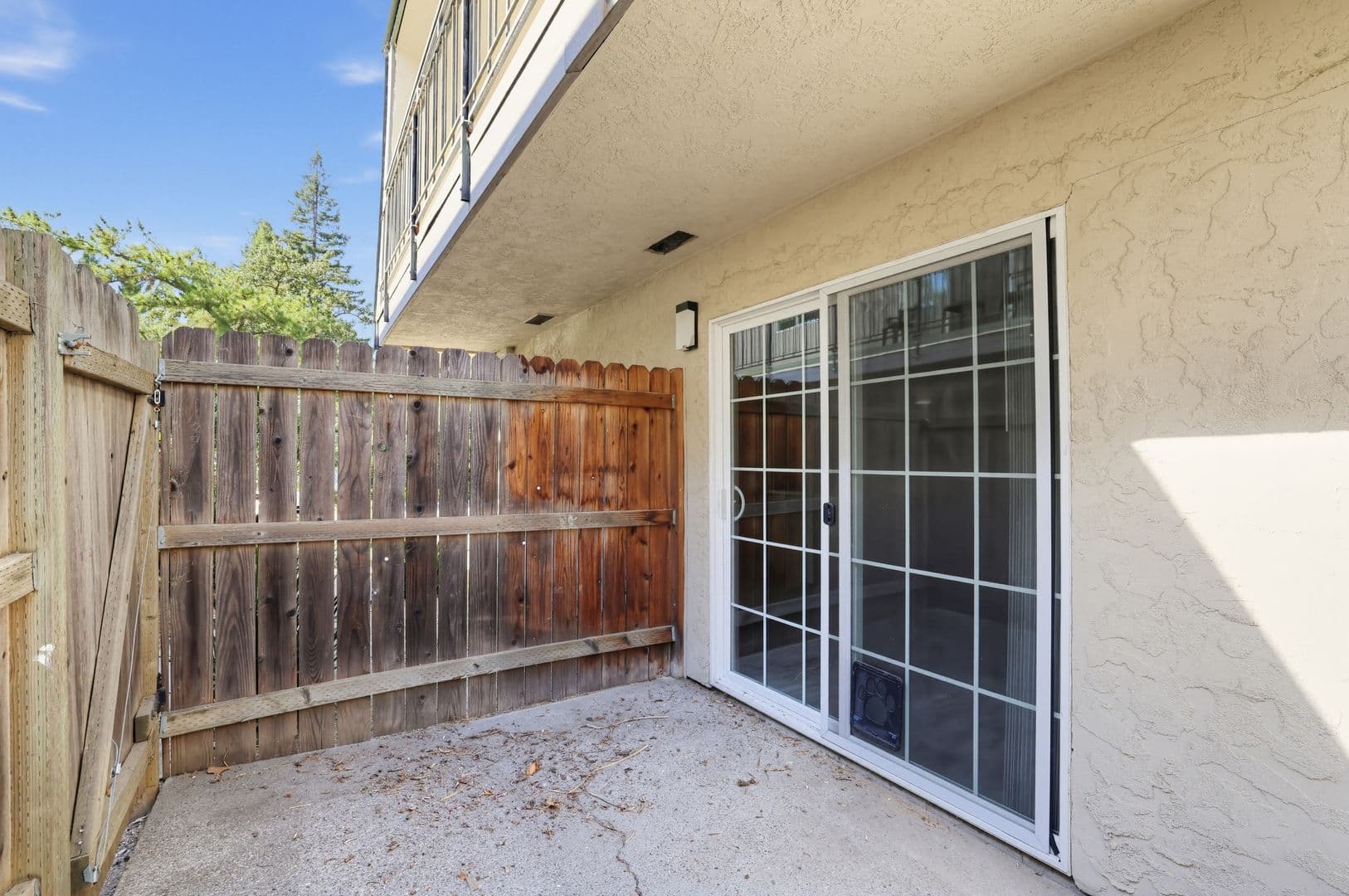 Sacramento Apartment: 541-551 Morse Avenue