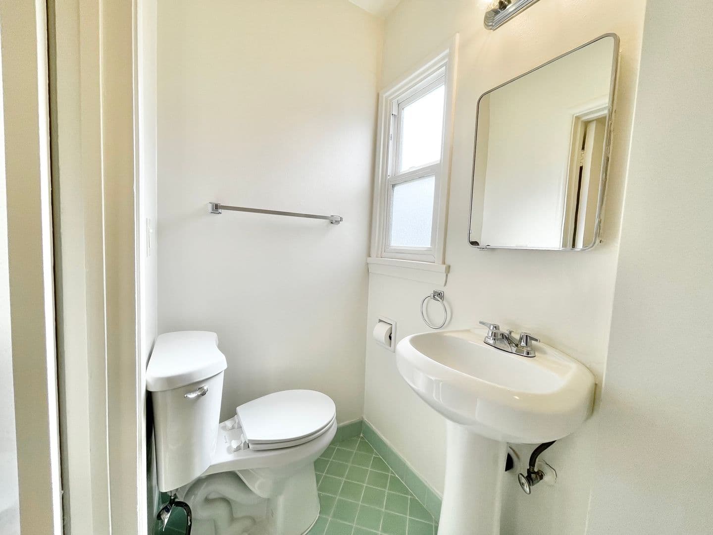 Sacramento Apartment: 2230 10th Avenue