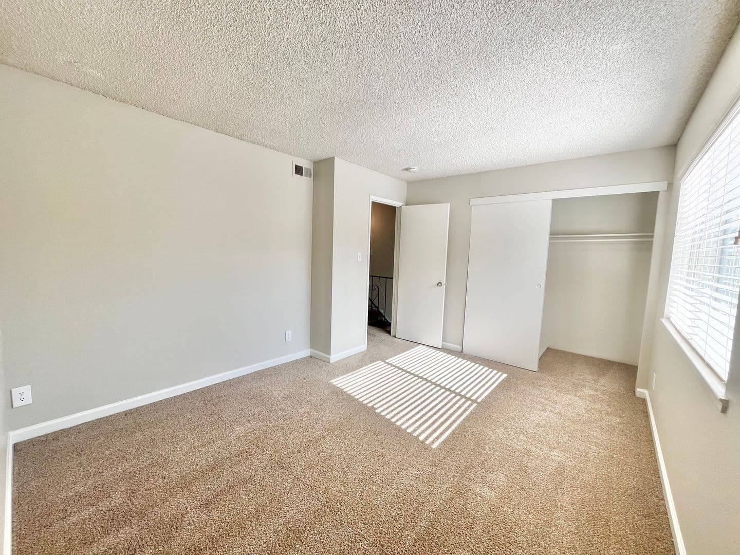 Sacramento Apartment: 2805-2807 H Street
