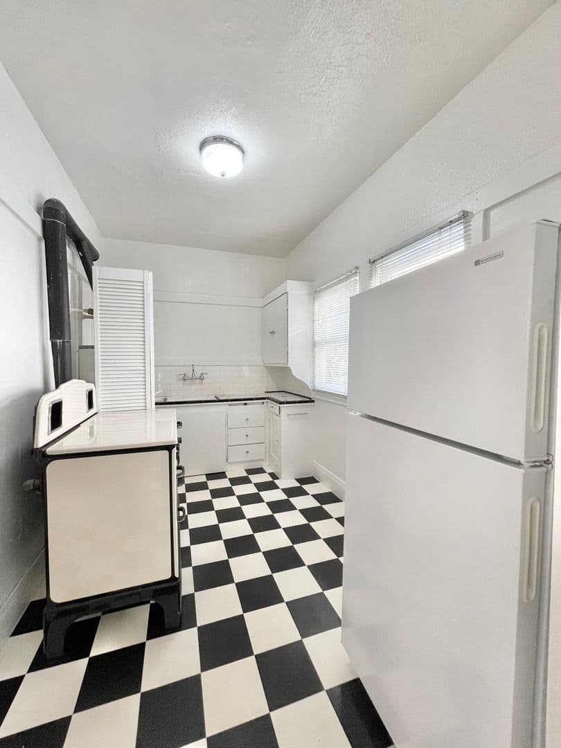 Sacramento Apartment: 2620-2626 I Street